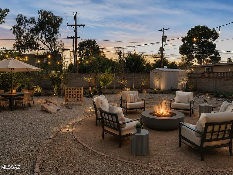 3002 E Copper St — Photo 49