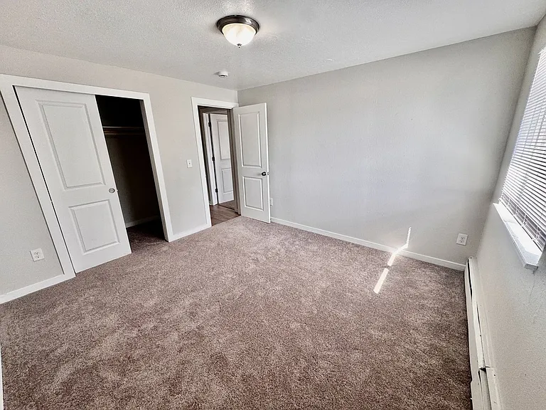 285 S Jay Street — Photo 33