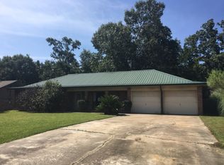 1215 Port Arthur Ter, Leesville, LA 71446