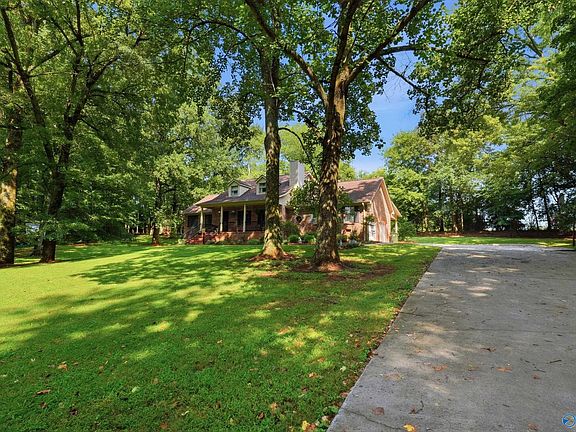 2nd image of 189 Perriwinkle St