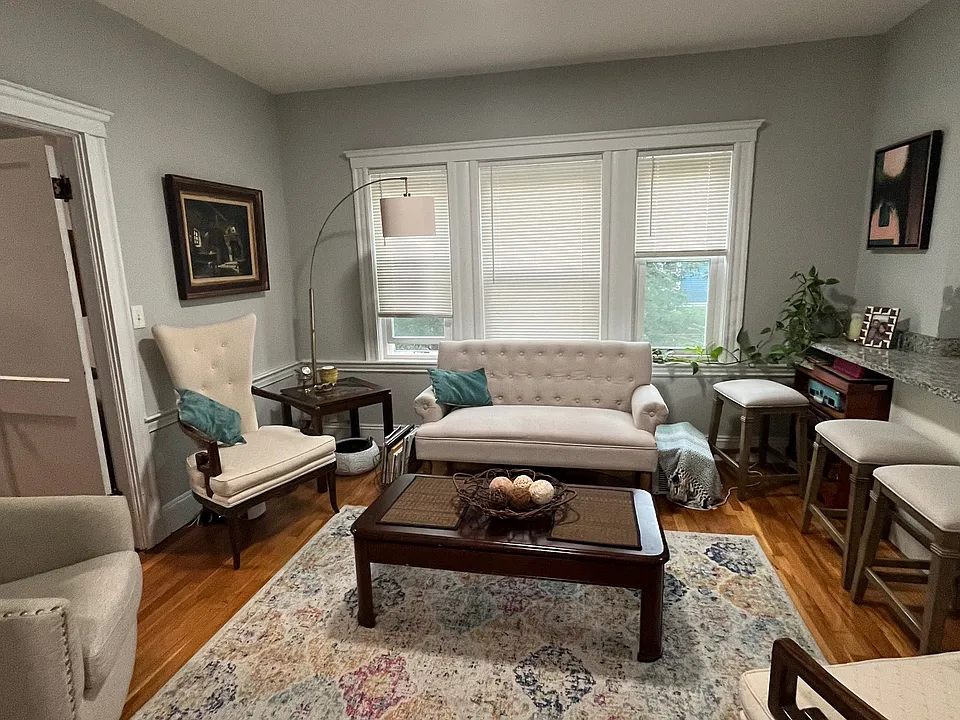 12 Verona St #2L