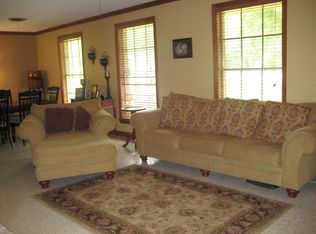 3820 Yardley Dr, Slaughter, LA 70777