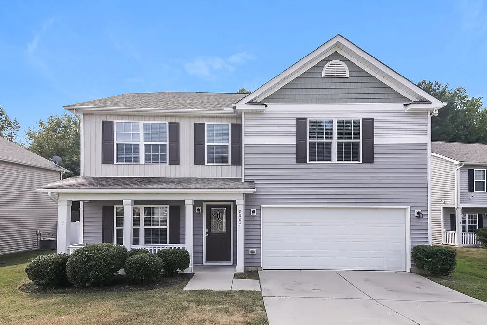 4 bed, 2.5 bath, 2832 sqft, $2,135 — Photo 1