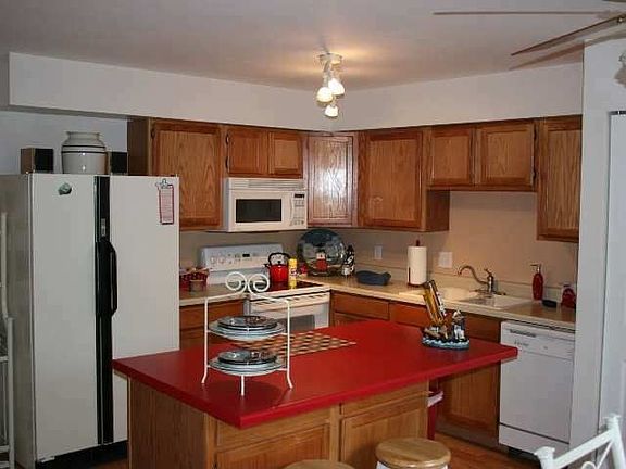 Large Kitchen, Island, New Cabinets, Deep Sink, Wood Floors