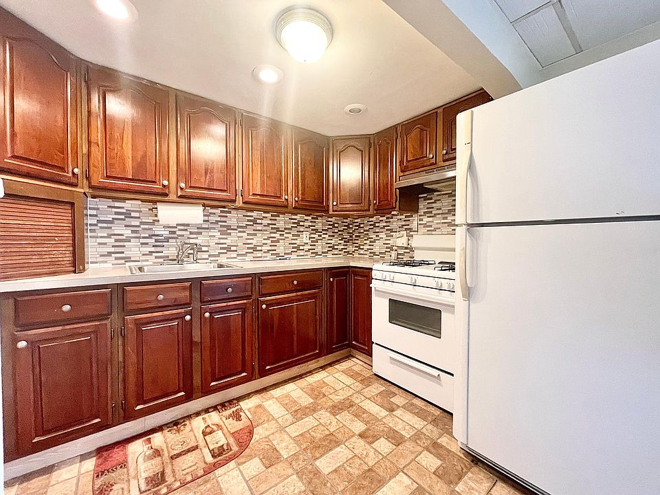 1st image of 155 Harrison Ave #1F