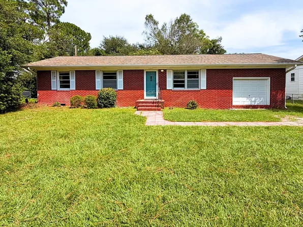 224 Wood Dale Dr, Wilmington, NC 28403