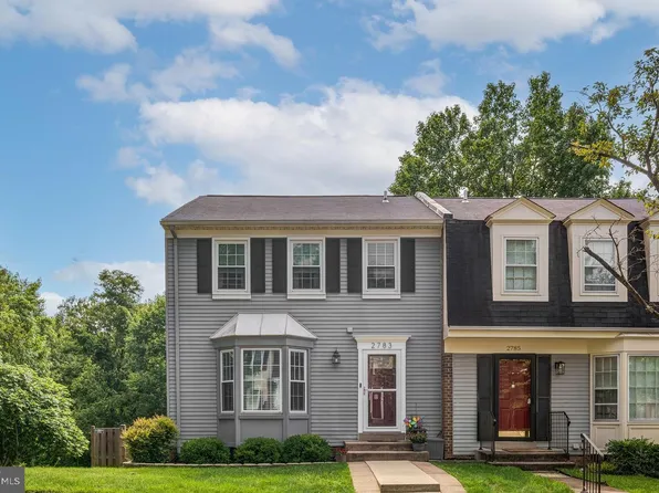 2783 Knollside Ln, Vienna, VA 22180