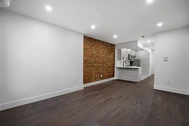 Rented by Safdie Realty Group