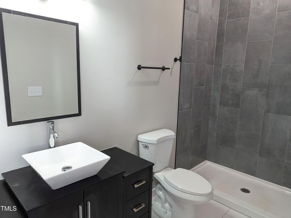 durham-north-carolina-2053884730 picture