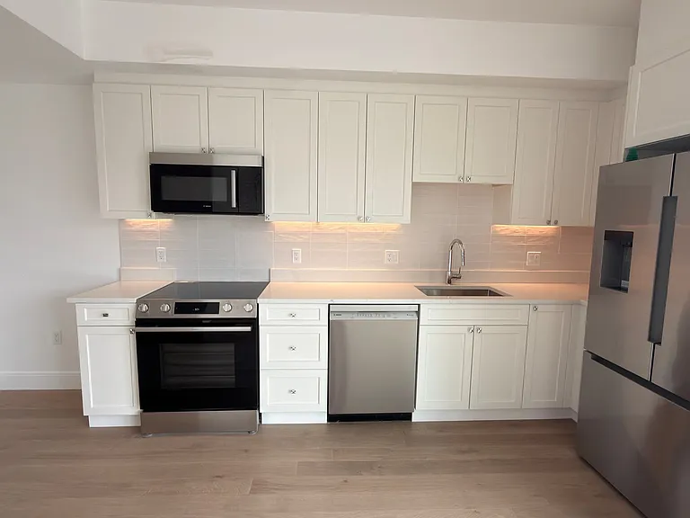 34 Orkney Rd #3D — Photo 4