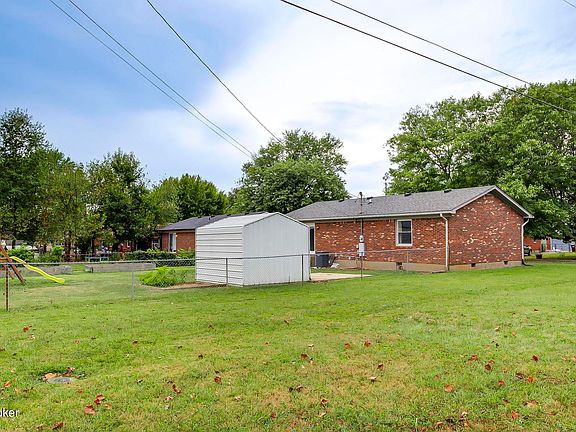 3rd image of 224 Wilmington Dr