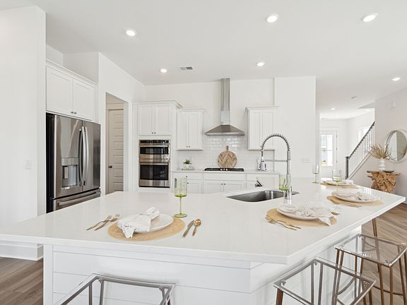 7th image of this home