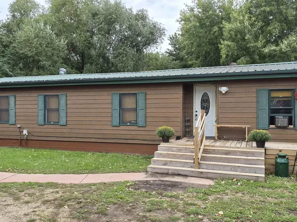 1500 73rd St SE, Minot, ND 58701