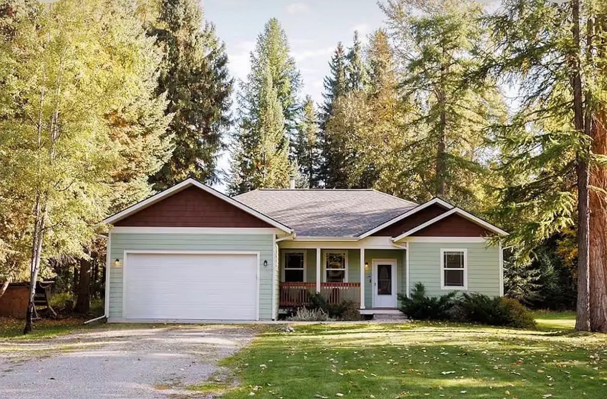 Connie Lou Ln, Columbia Falls — Photo 1