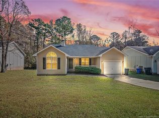 6309 Applewhite Rd, Fayetteville, NC 28304