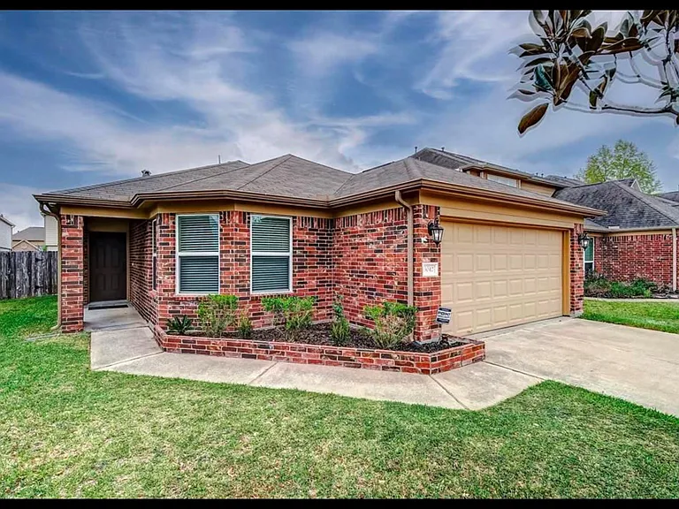 3042 Thicket Path Way — Photo 1