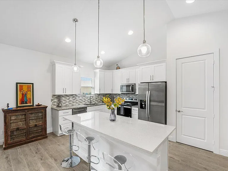 5362 NW Akbar Ter — Photo 11