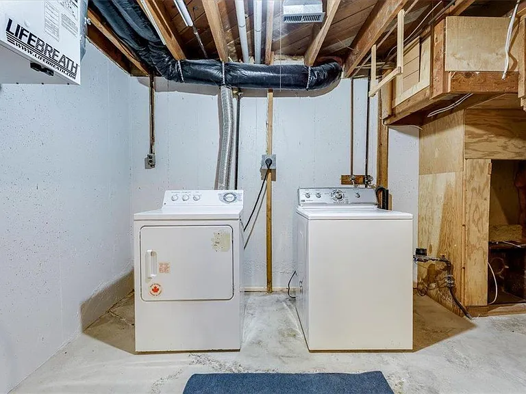 15 Lomond Blvd #15 — Photo 30
