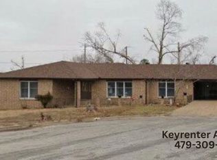 914 S San Jose Dr, Rogers, AR 72758