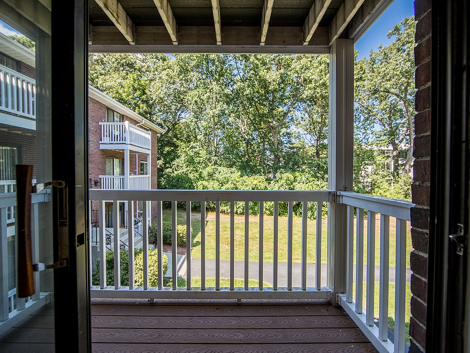 Balcony or Deck