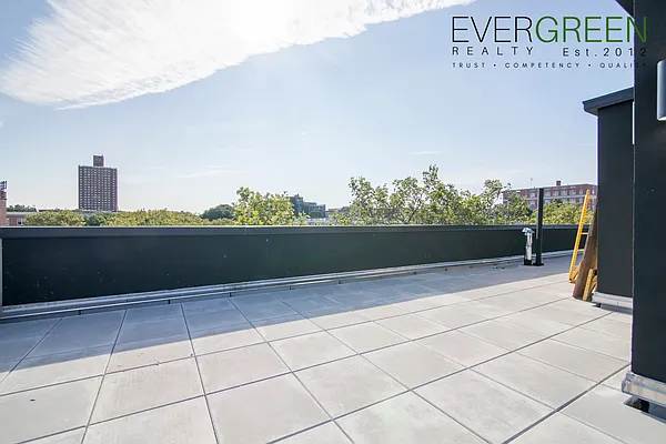 Rented by ERNY LLC | media 14