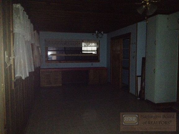 3rd image of 1250 Combes St