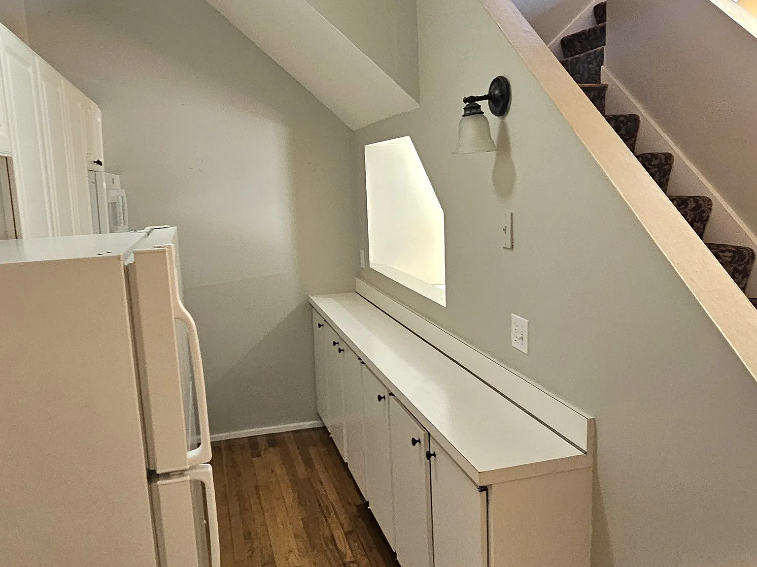 49 Warren St — Photo 1