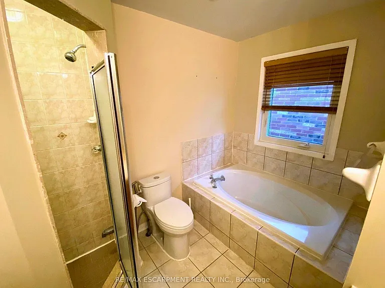 3824 Milkwood Cres — Photo 13