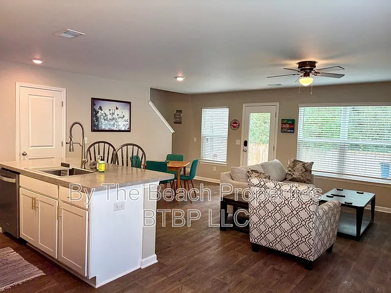 194 Spencer Cir — Photo 14
