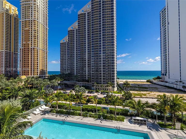 17550 Collins Ave #703 — Photo 40