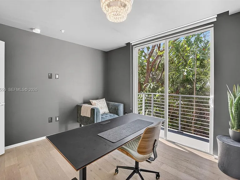 700 NE 14th Ave #311 — Photo 33