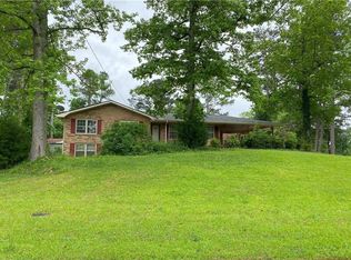 2545 Creekview Dr SW, Marietta, GA 30008