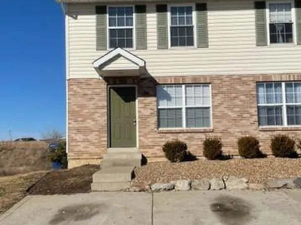 23 Nassau Dr, Moscow Mills, MO 63362