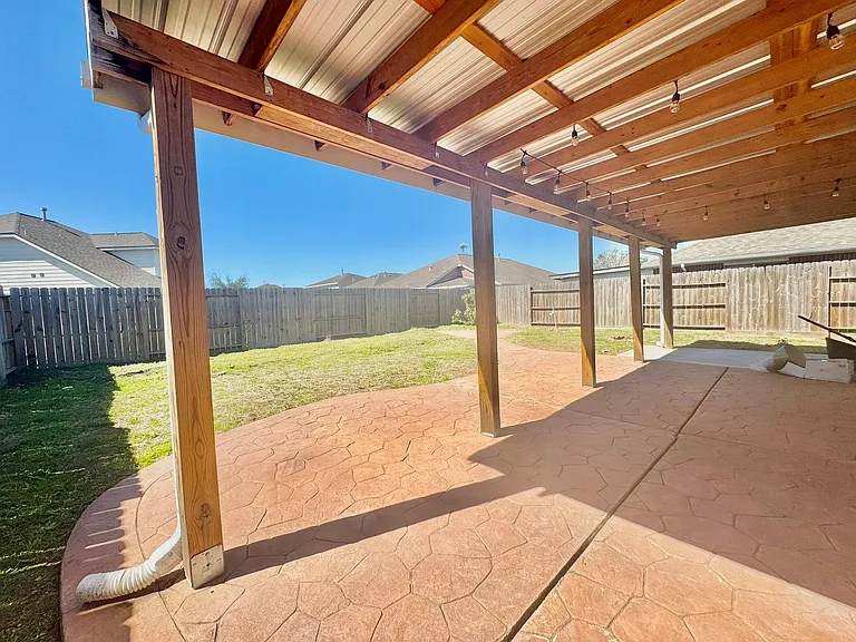 7110 Favian Ct — Photo 28