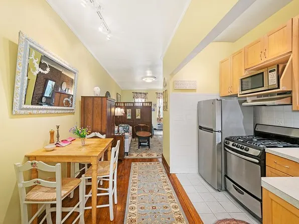 312 E 89th St APT 2C, Manhattan, NY 10128