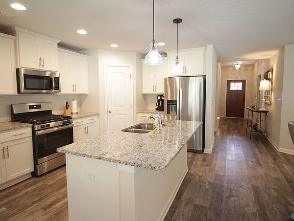 5th image of 7415 Chaco St SE