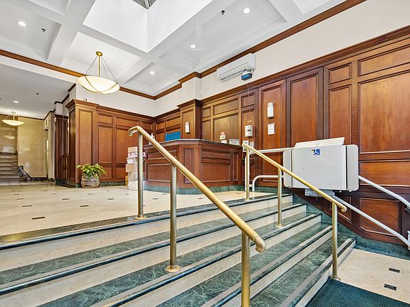 2nd image of 203 W 90th St APT 9A