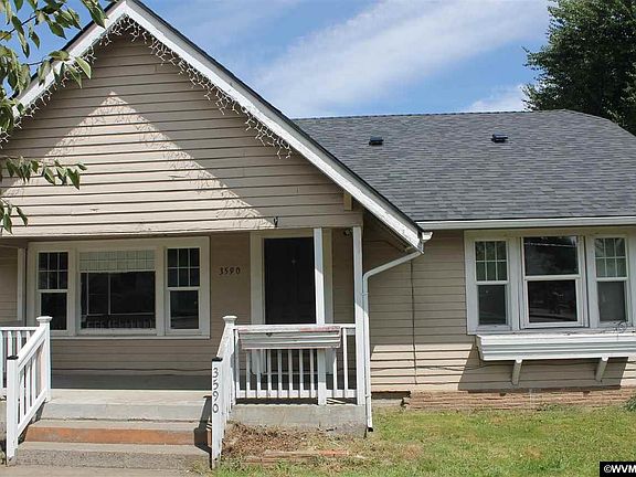 3rd image of 3590 Hawthorne Ave NE