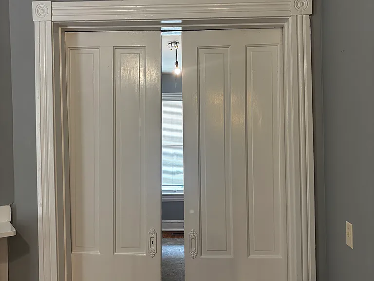 275 Webster Ave — Photo 13