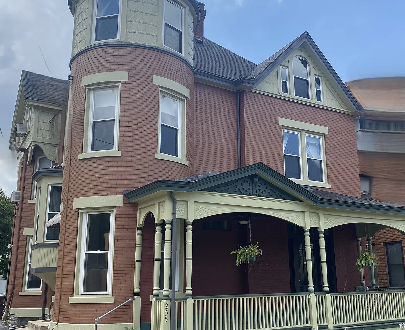 255 Hosea Ave — Photo 1
