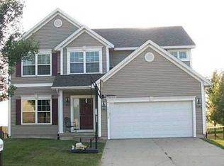 3228 Falcon View Rd SW, Cedar Rapids, IA 52404