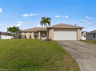 224 SW 14th Ave, Cape Coral, FL 33991