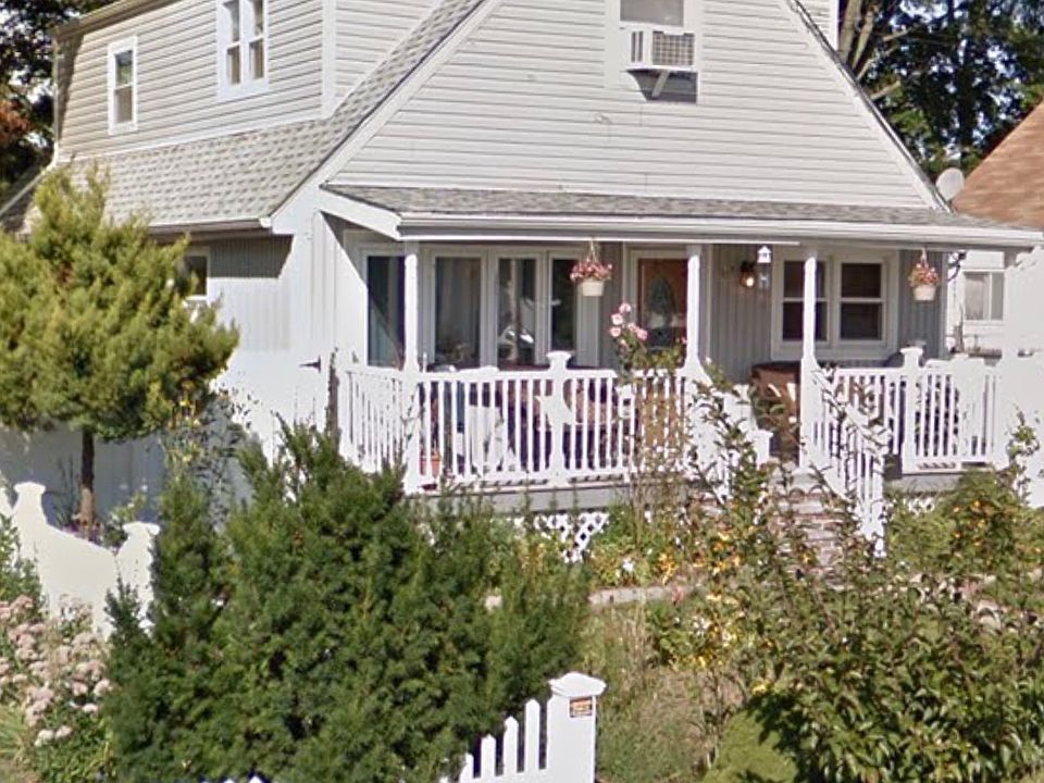 2nd image of 53 Volta St