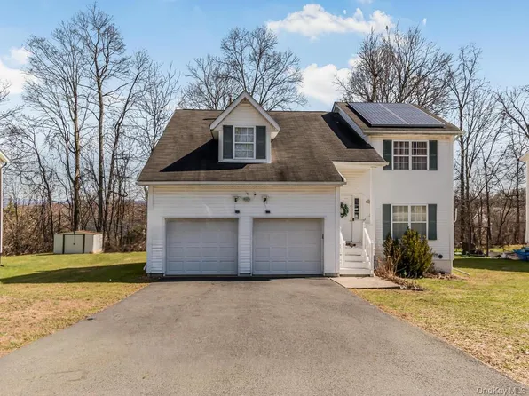 35 Dogwood Drive, Middletown, NY 10940