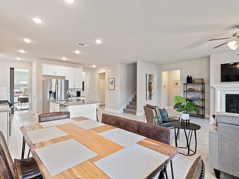950 Waterview Dr — Photo 10
