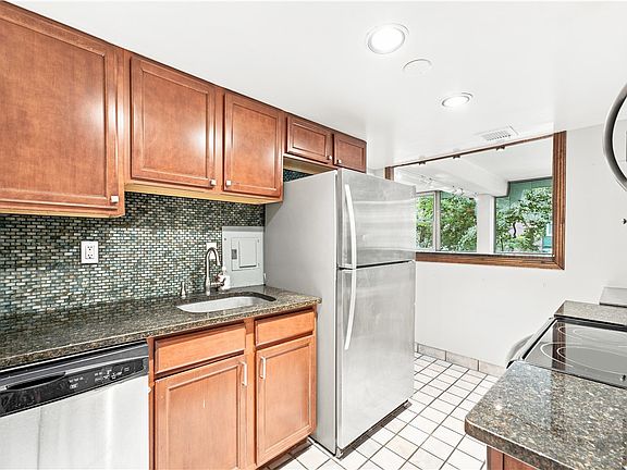 5th image of 5619 Kentucky Ave APT 202