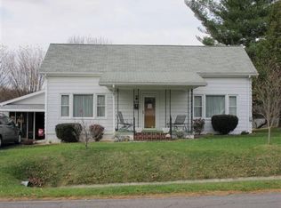 709 Curve Rd, Pearisburg, VA 24134