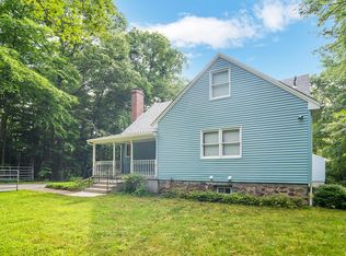 31 Lenas Rd, Oakdale, CT 06370
