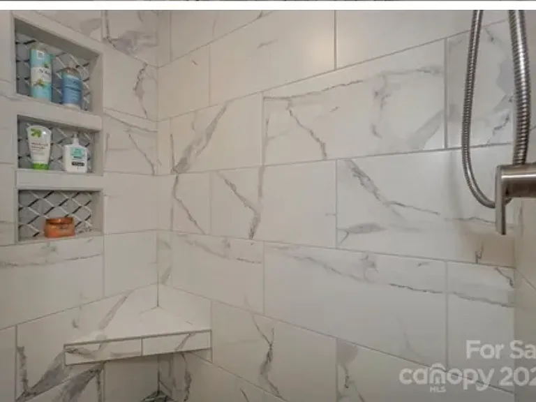 844 Southwest Dr — Photo 12