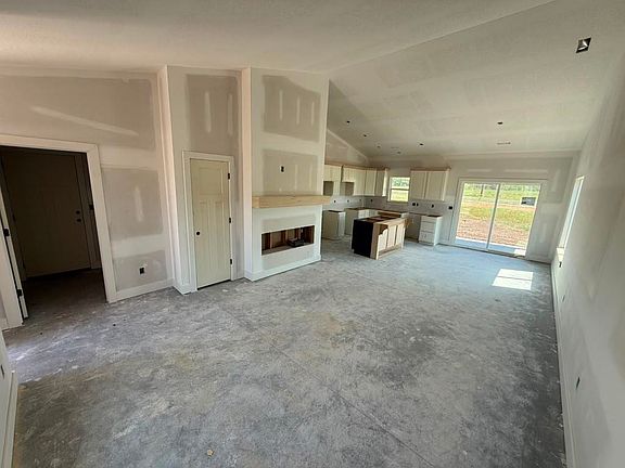 3rd image of 1630 Midway Ct